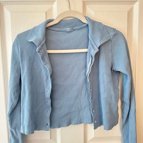 John Galt Cropped Blue Button Up Sweater - Picture 2 of 3